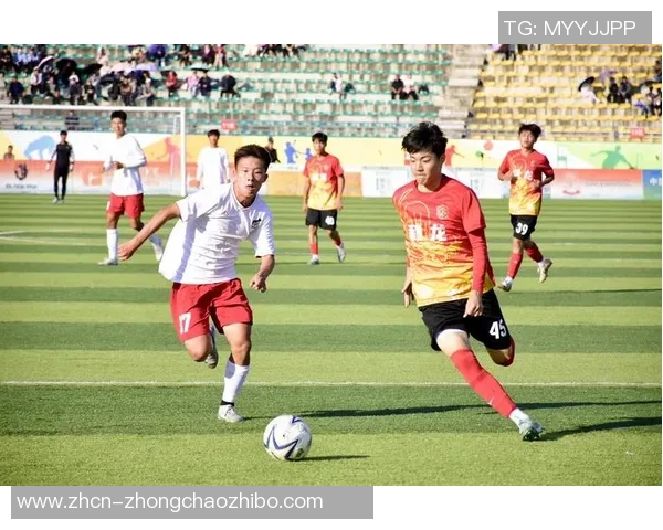 在绿茵场上挥洒汗水的足球踢球动作细腻描写与激情瞬间 在绿茵场上挥洒汗水的足球踢球动作细腻描写与激情瞬间